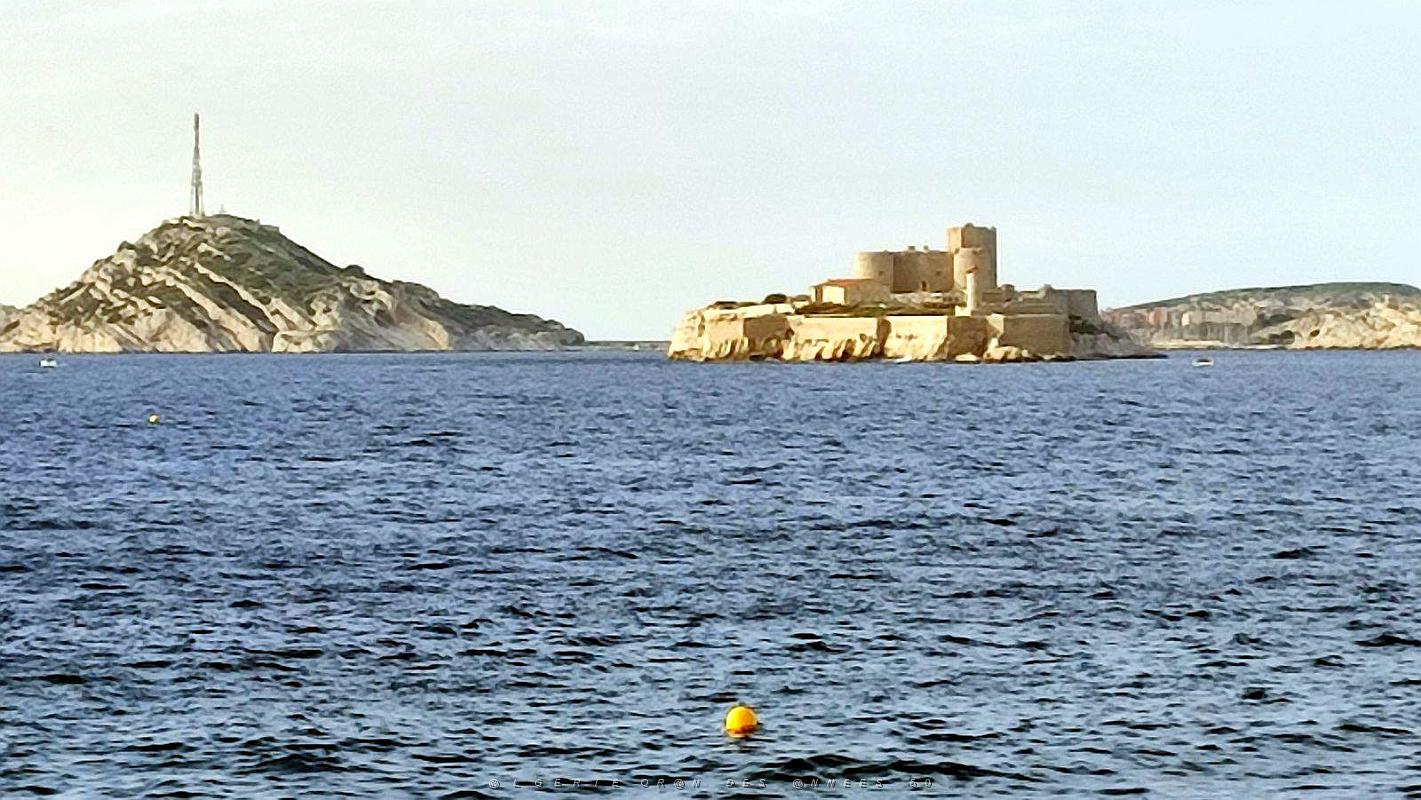 2022 12 MARSEILLE-ENDOUME DU PORT DE MALMOUSQUE A MALDORME (55).jpg